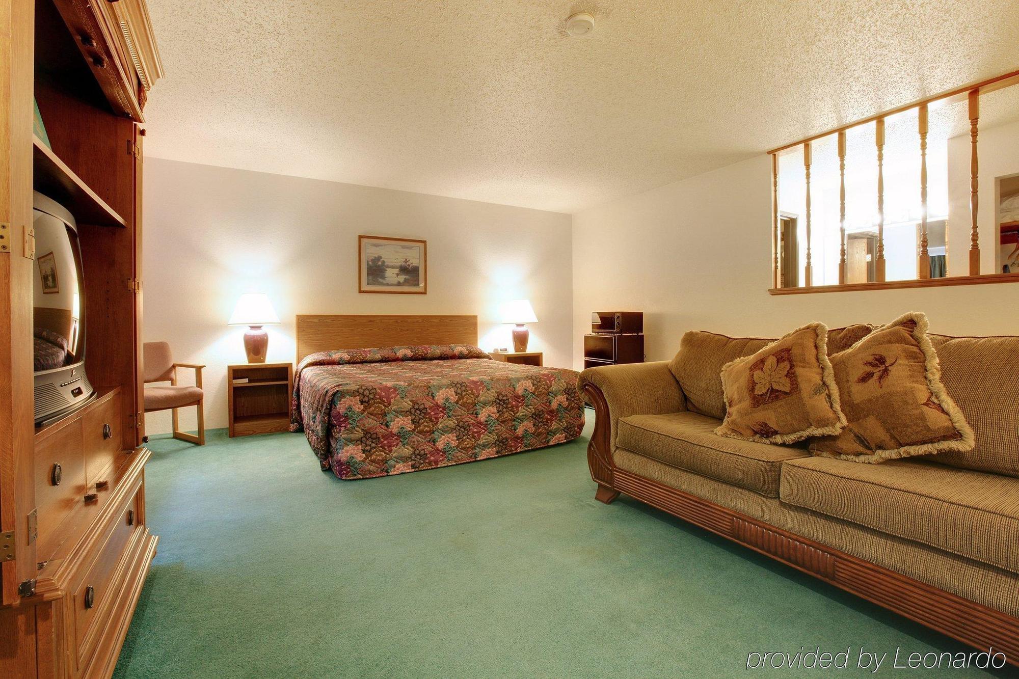 Americas Best Value Inn & Suites Cassville Roaring River Phòng bức ảnh