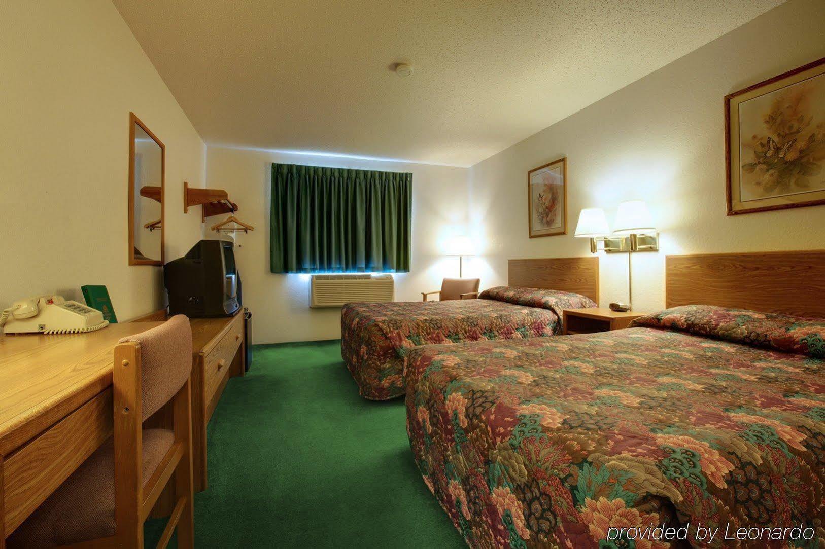 Americas Best Value Inn & Suites Cassville Roaring River Phòng bức ảnh